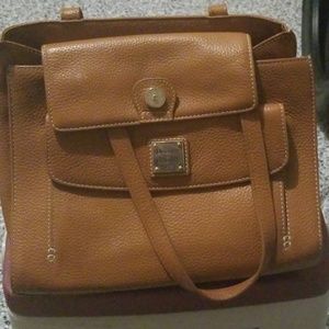 Dooney bourke